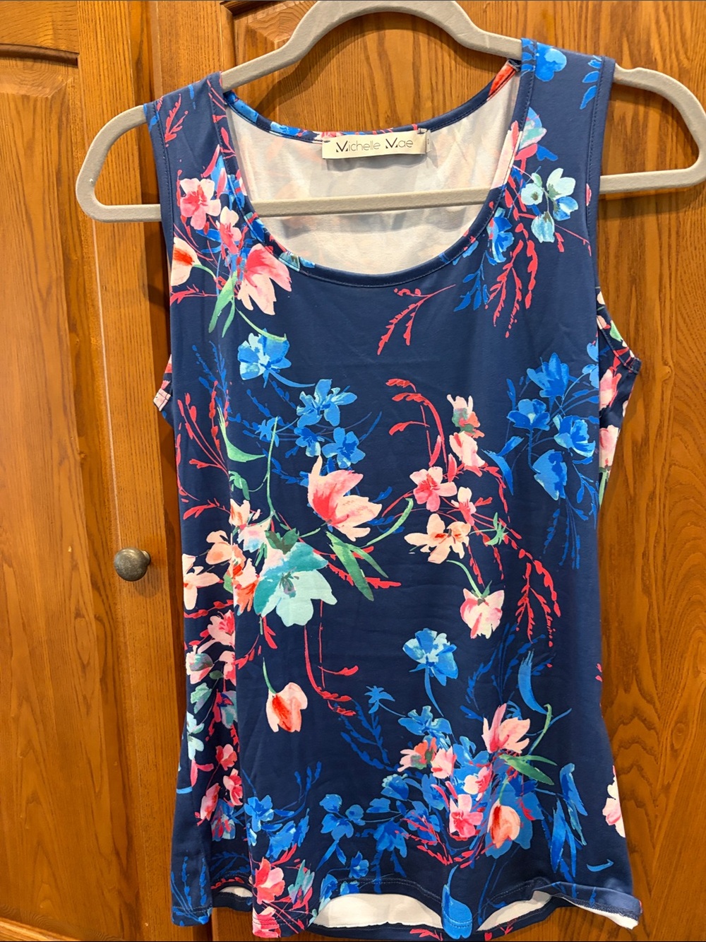 Michelle Mae Navy Floral Sleeveless Tank Top size small